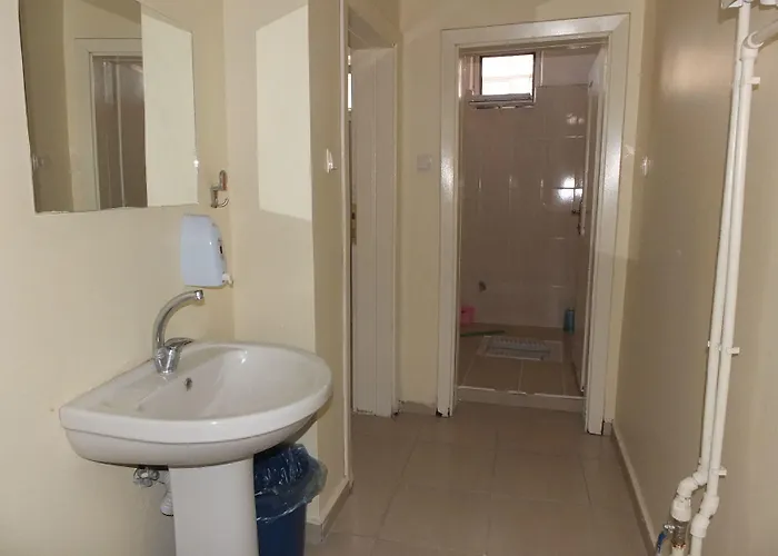 Gold Vizyon מלון אקסאראי